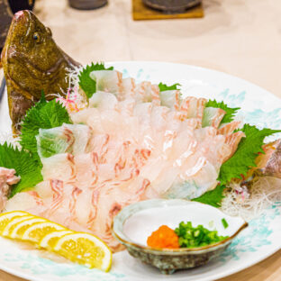 【ヒラメの調理法】から【旬の食べ方】まで|ヒラメに合うお酒は?